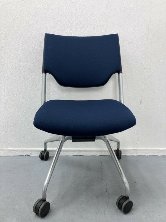 イトーキレクシブチェア 商品画像2