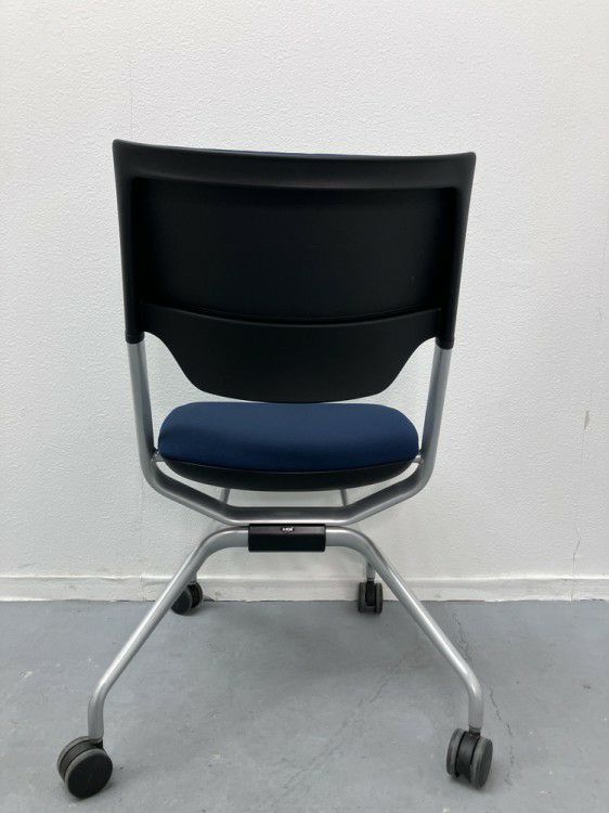 イトーキレクシブチェア 商品画像4