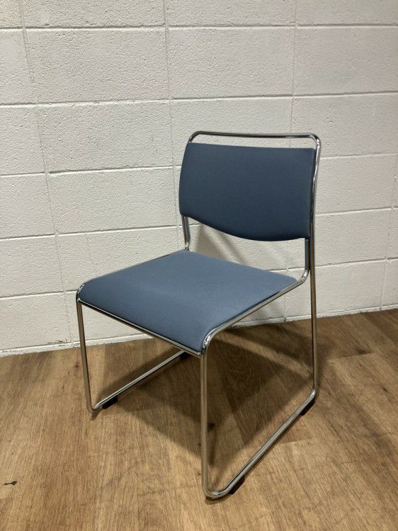 イトーキスタッキングチェア5脚セット 商品画像2