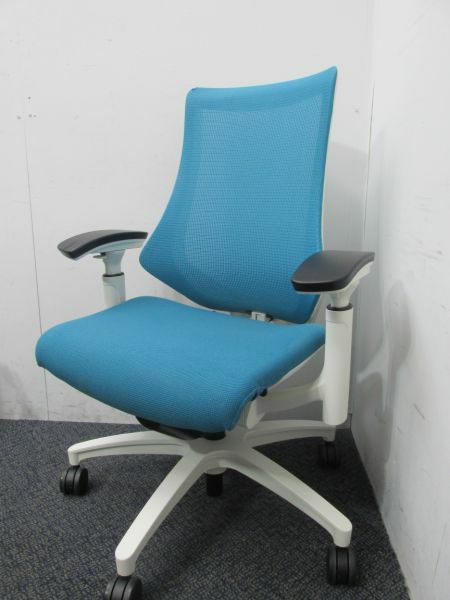 イトーキ エフチェア ハイバック 固定肘 樹脂脚 さし ブラック 2018年製 