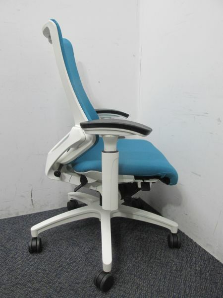 イトーキf(エフチェア)シリーズ 肘付きエフチェア 商品画像3