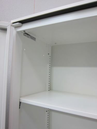 オカムラレクトラインシリーズ 天板付き両開き書庫 商品画像4