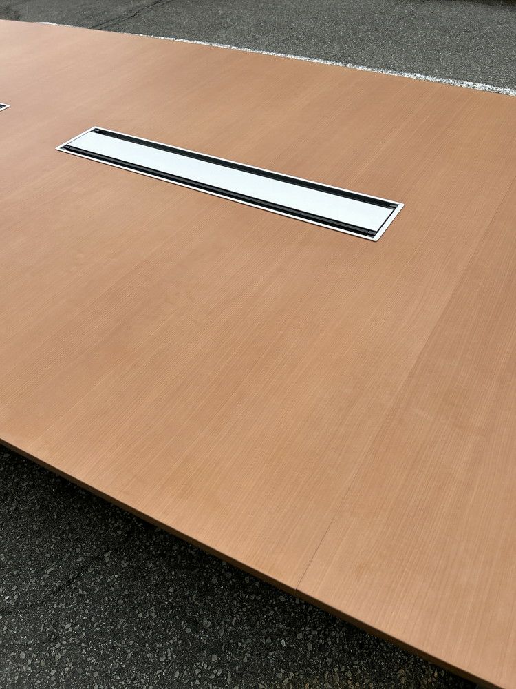 コクヨWT-200シリーズ 4000ミーティングテーブル 商品画像9