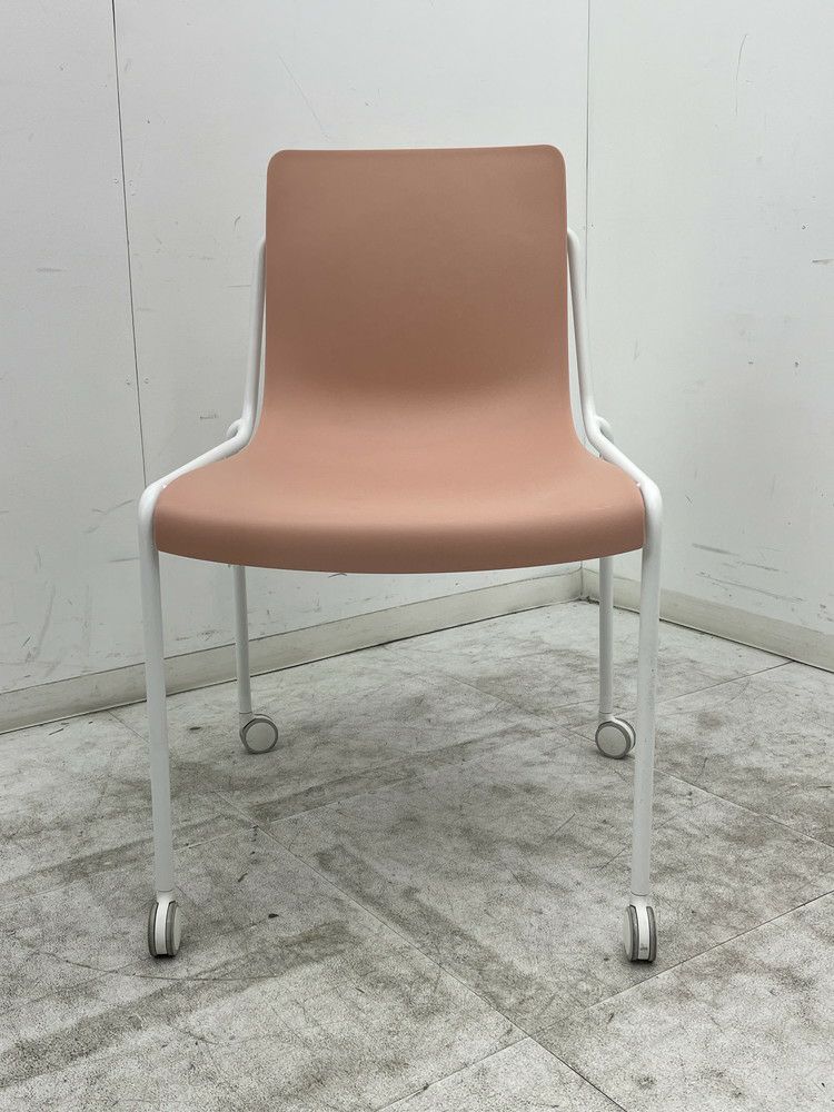 コクヨデイズオフィス（DAYS OFFICE）シリーズ オフセットフレームチェア 商品画像2