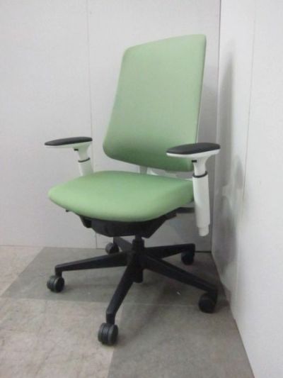 イトーキ 可動肘付ノートチェア KJ-177JV1T1B2 | 無限堂ネットショップ