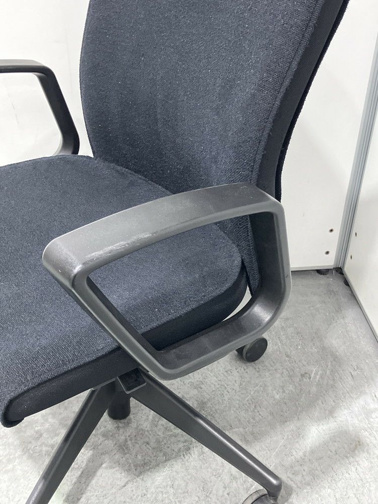 コクヨPUNTO(プント)チェア 肘付プントチェア 商品画像12