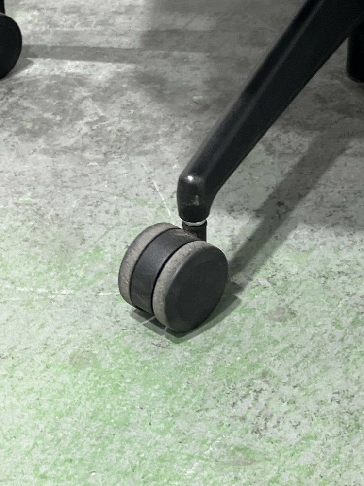 コクヨPUNTO(プント)チェア 肘付プントチェア 商品画像14