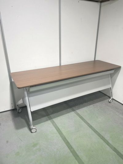 コクヨ エピファイシリーズ 平行スタックテーブル