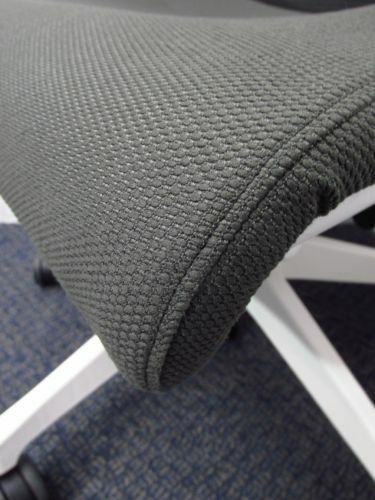 イトーキAct(アクトチェア)シリーズ 肘付きアクトチェア 商品画像3