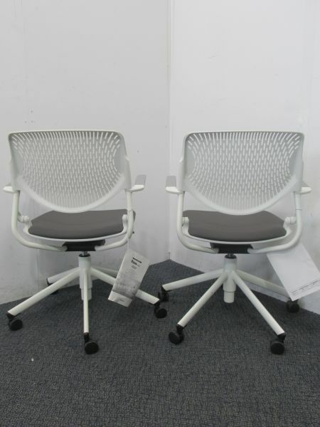 オカムラRuna(ルナ)シリーズ 肘付ルナチェア 商品画像4