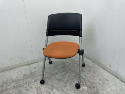 オカムラ リータシリーズ ネスティングチェア