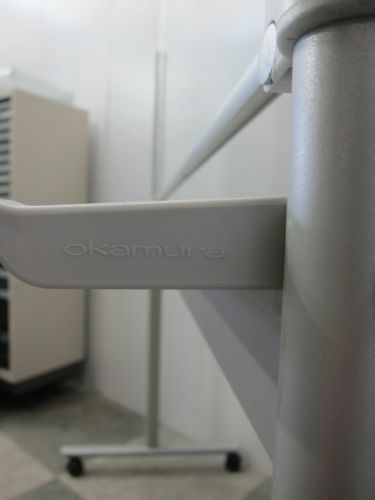 オカムラ1200脚付両面ホワイトボード 商品画像6