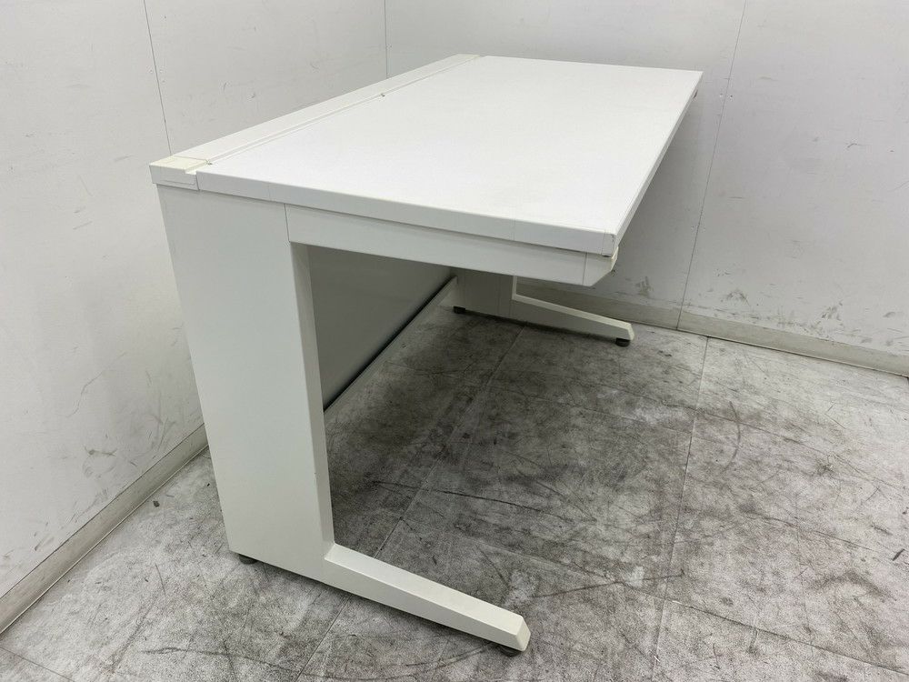 オカムラADVANCE（アドバンス）シリーズ 1100平デスク 商品画像3