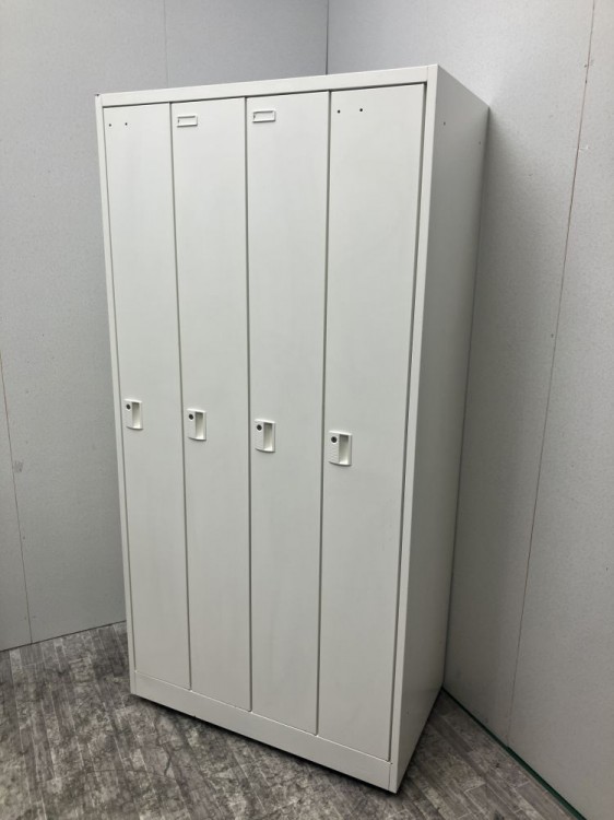 オカムラ4人用ロッカー 商品画像2