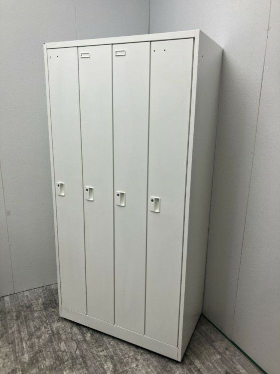 オカムラ4人用ロッカー 商品画像2