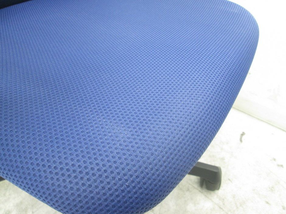 オカムラFluent(フルーエント)チェア 肘付フルーエントチェア 商品画像14