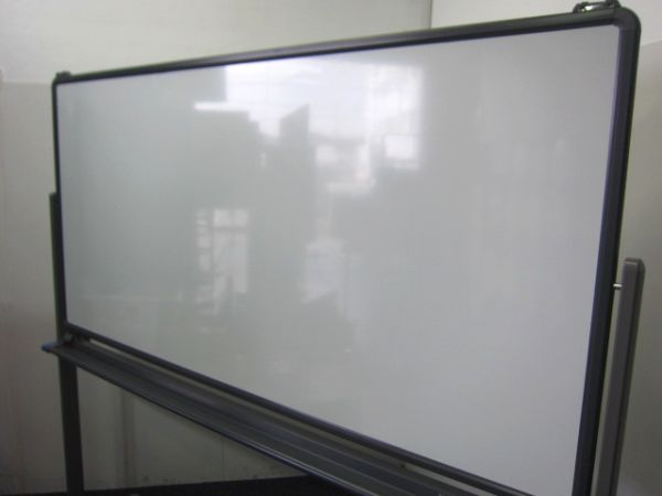 コクヨ脚付ホワイトボード 商品画像2