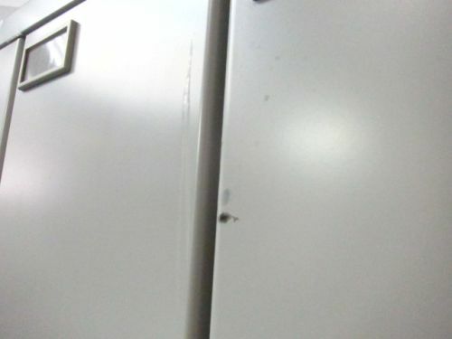 イトーキJ型シリーズ 4人用ロッカー 商品画像10