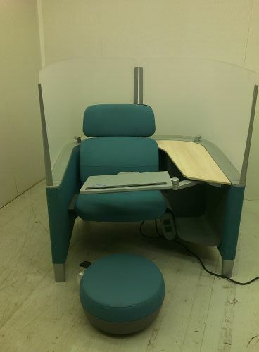 スチールケースブロディシリーズ ラウンジブース+スツールセット 商品画像2