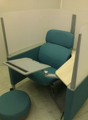 スチールケースブロディシリーズ ラウンジブース+スツールセット 商品画像5