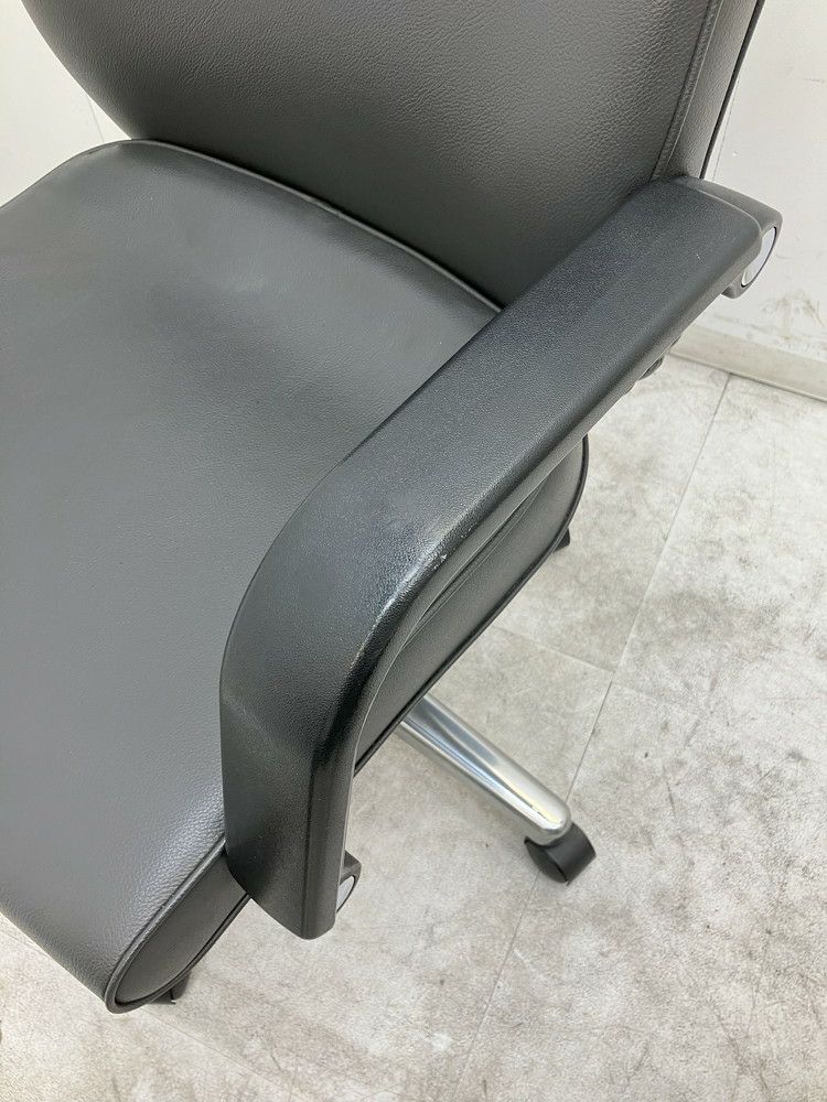 オカムラ肘付マネージメントチェア 商品画像9