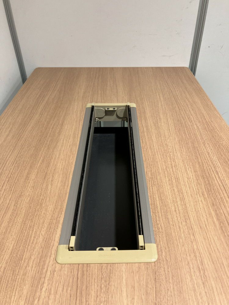 オカムラミーティングテーブル 商品画像5