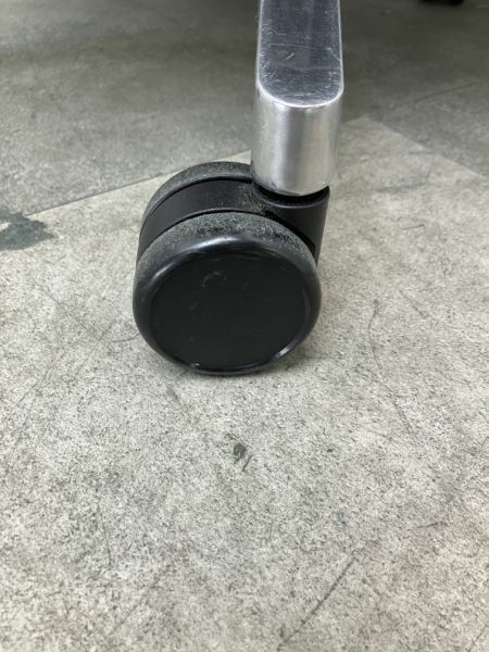 スチールケースシンク（Think）チェア 可動肘付シンクチェア 商品画像7