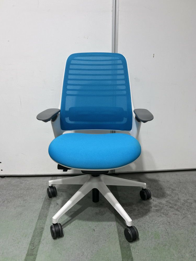 スチールケース可動肘付シリーズワンチェア 商品画像2