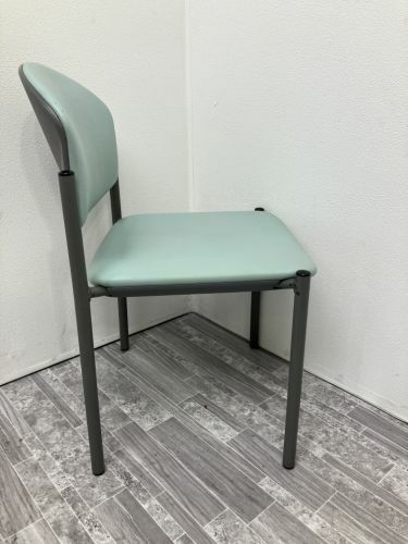 ウチダ（内田洋行）スタッキングチェア 商品画像7