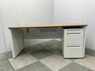 オカムラPro Unit(プロユニット)シリーズ 1600平デスク＋ワゴンセット 商品画像1