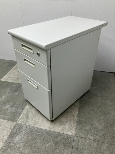 ナイキ 脇机