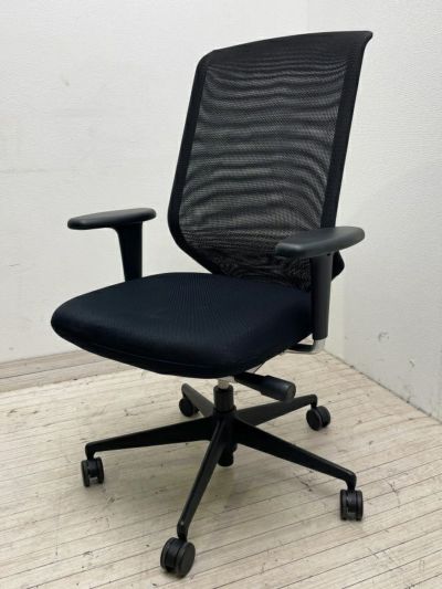 ヴィトラ 可動肘付メダプロチェア