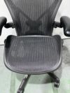 HermanMiller（ハーマンミラー）アーロンチェア 可動肘付アーロンチェア 商品画像9