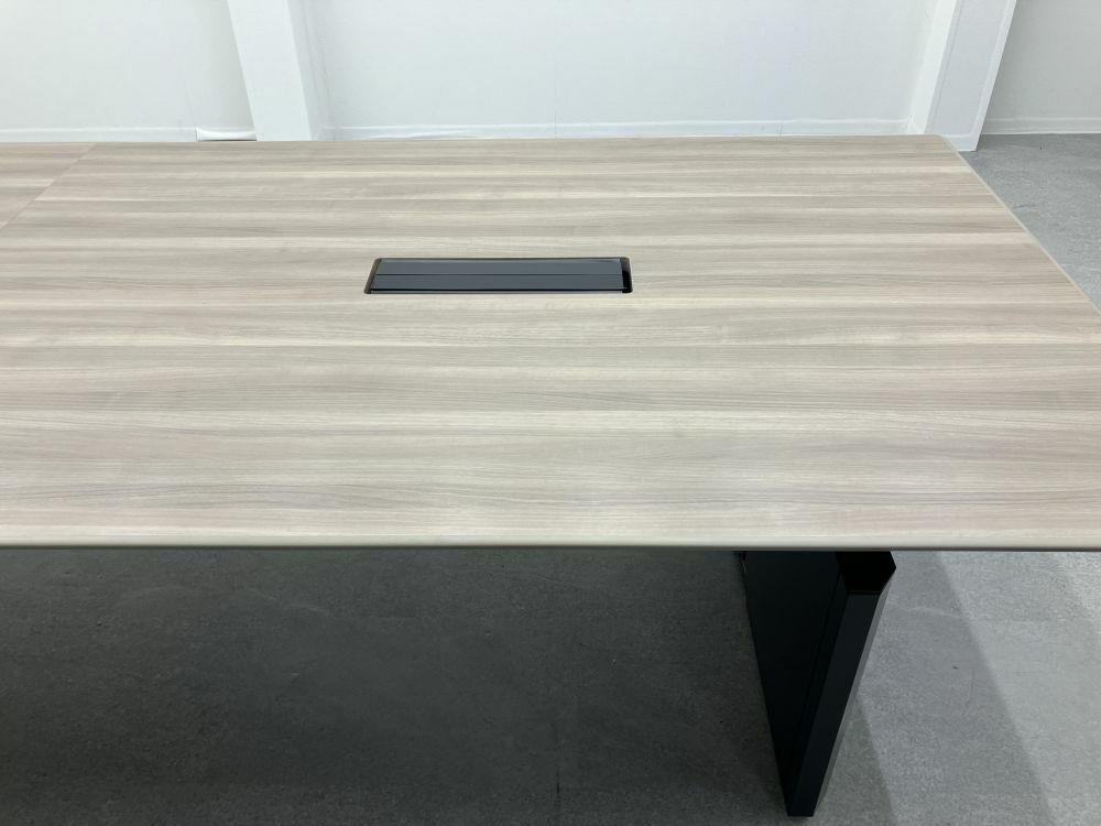 オカムラSwift(スイフト)シリーズ 電動昇降式3600ミーティングテーブル 商品画像4