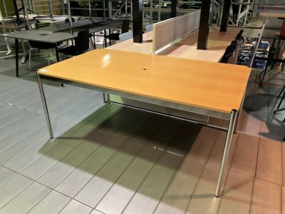 USM ハラー1800ミーティングテーブル