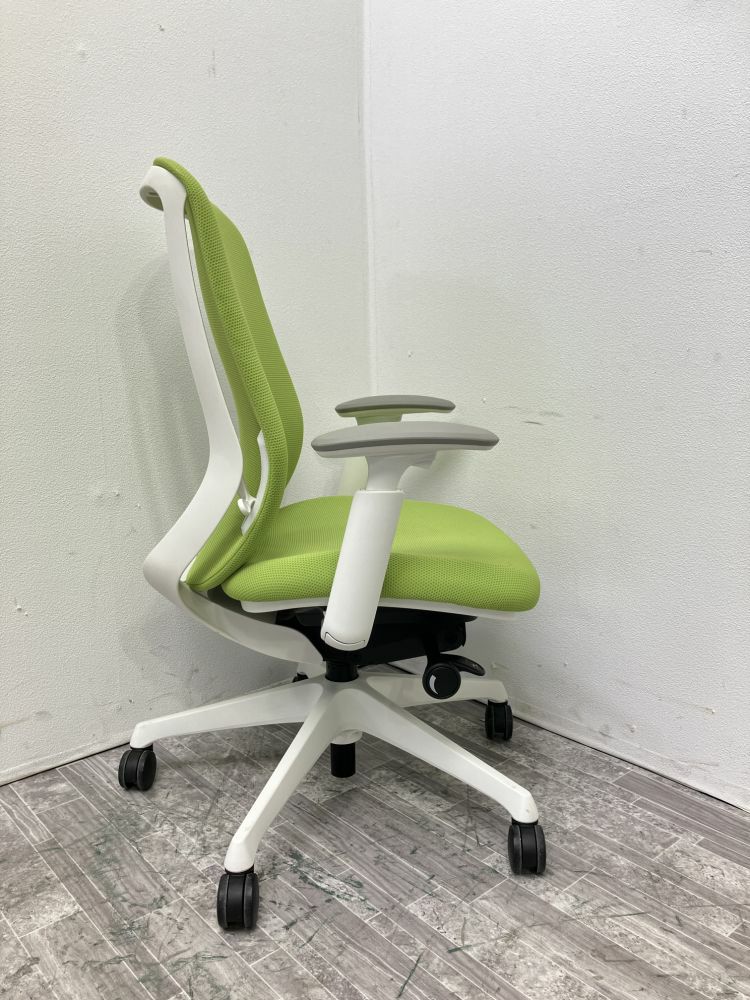 オカムラSylphy(シルフィー)チェア 可動肘付シルフィーチェア 商品画像4