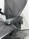 HermanMiller（ハーマンミラー）アーロンチェア 可動肘付アーロンチェア 商品画像11