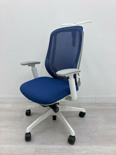 オカムラ 可動肘付シルフィーチェア
