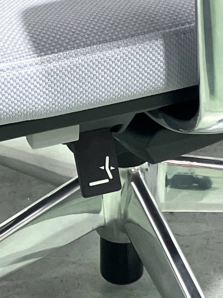 コクヨBezel(ベゼル)チェア 固定肘付ベゼルチェア 商品画像6