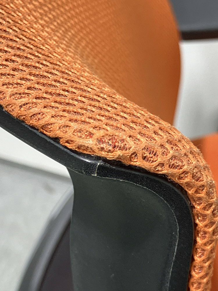 コクヨBezel(ベゼル)チェア 固定肘付ベゼルチェア　　 商品画像9