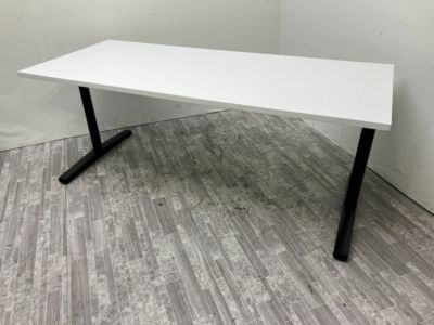 オカムラLives Meeting Table(ライブス ミーティングテーブル)シリーズ 1800ミーティングテーブル 商品画像1