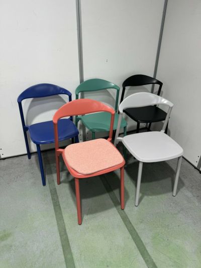 コクヨケイトシリーズ スタッキングチェア5脚セット 商品画像1