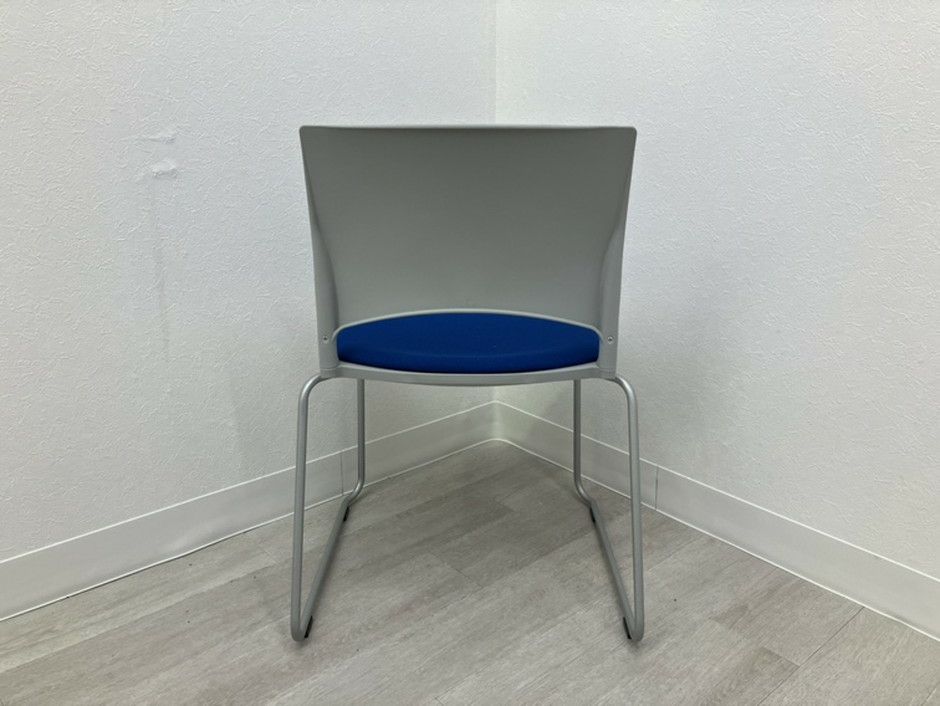 ライオンEpit(エピット)シリーズ スタッキングチェア 商品画像4