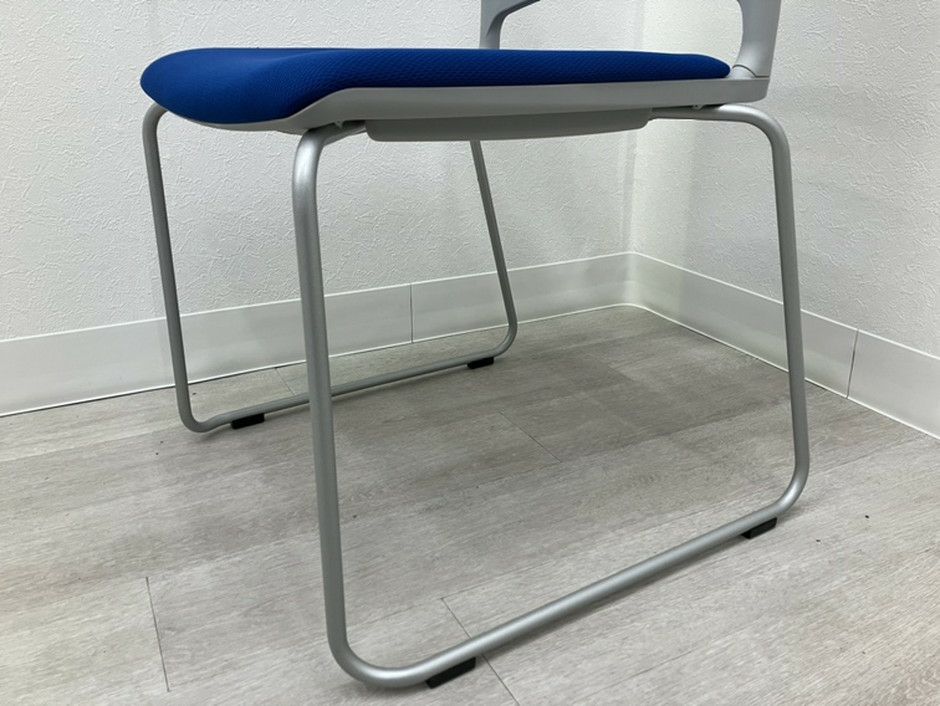 ライオンEpit(エピット)シリーズ スタッキングチェア 商品画像8