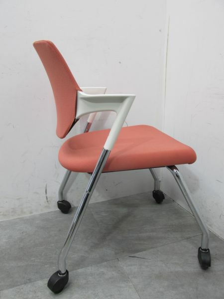 オカムラPart(パート)シリーズ キャスター付き肘付きパートチェア 商品画像4