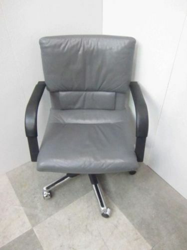 Vitra（ヴィトラ）FIGURA(フィグラ)シリーズ 肘付フィグラチェア 商品画像2