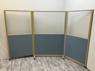 オカムラ 3連結パーテーション