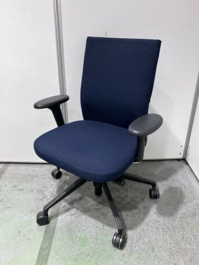 ヴィトラ 可動肘付IDソフトチェア