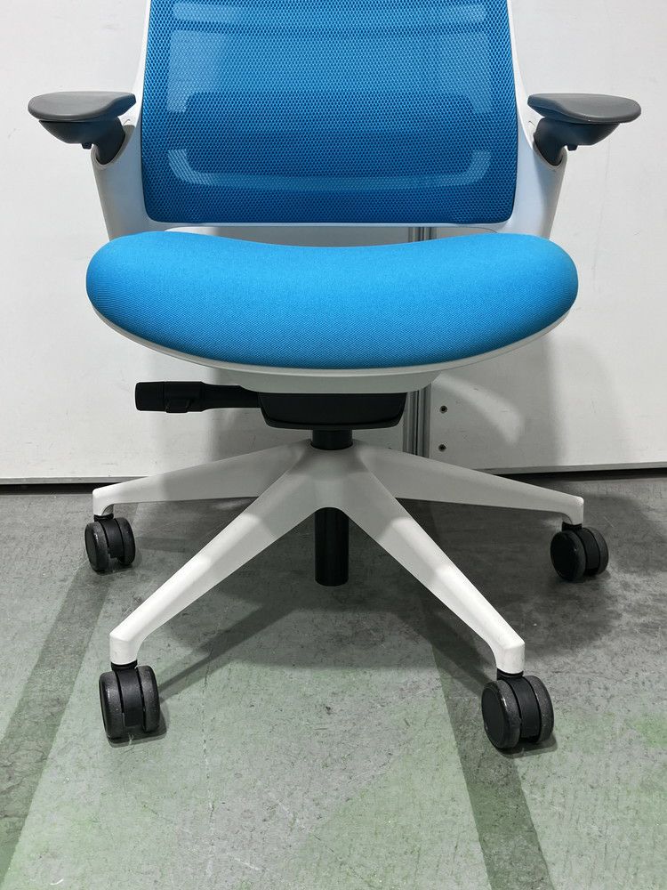 スチールケースSeries 1（シリーズ1）チェア 可動肘付シリーズワンチェア 商品画像13