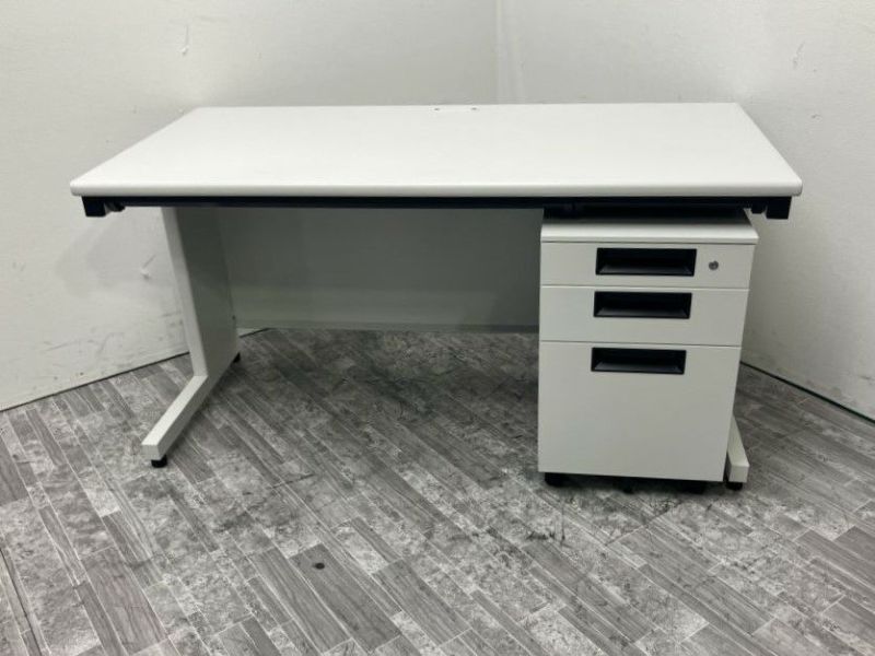 プラスフラットラインシリーズ 1400平デスク+ワゴンセット 商品画像1